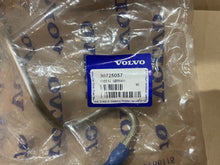 Load image into Gallery viewer, VOLVO DIESEL FUEL PIPE 30725057 GENUINE VOLVO BRAND NEW C30 C70 S40 S80 V50 V70 2.0L