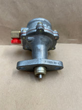 Load image into Gallery viewer, PIERBURG FUEL LIFT PUMP 720269005 702242480 D5NN9350B FORD TRACTOR