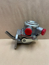 Load image into Gallery viewer, HFP664 LIFT PUMP – PERKINS P1004.4 ENGINE, ROVER MAESTRO, PERKINS 504.2T