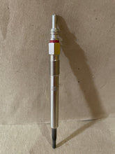 Load image into Gallery viewer, 0250402003 68090430 AA BOSCH GLOW PLUG JEEP LIBERTY