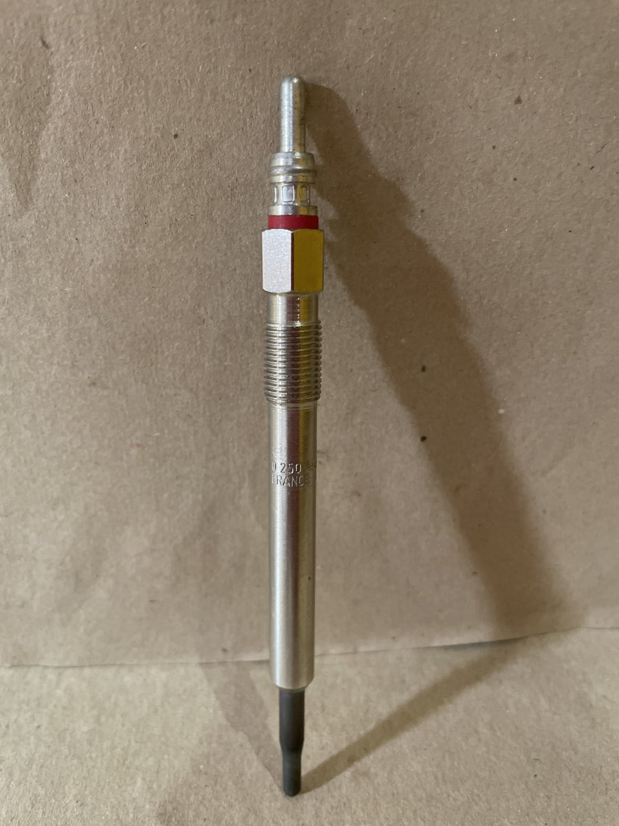 0250402003 68090430 AA BOSCH GLOW PLUG JEEP LIBERTY Breedon and Gell