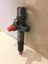 Load image into Gallery viewer, INJECTOR 5135903 BDLL150S6318 for AEC 760 Engine Leyland DAF Mammoth Major and Minor