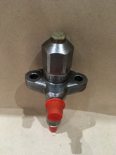 Load image into Gallery viewer, CAV INJECTOR 5217413 5621550 PERKINS BU 4.236 4236B CASE, CATERPILLAR, HYSTER, RVI