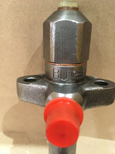 Load image into Gallery viewer, CAV INJECTOR 5217413 5621550 PERKINS BU 4.236 4236B CASE, CATERPILLAR, HYSTER, RVI