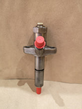 Load image into Gallery viewer, CAV DIESEL INJECTOR 5222102 BDLL150S6476 5621535 NEW HOLLAND 4000, 5500, 8600