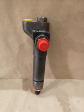 Load image into Gallery viewer, LEYLAND 401 INJECTOR 601878