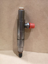 Load image into Gallery viewer, CAV INJECTOR LRB6703002 6801062 PERKINS PRIMA JD, BMC DI ROVER MAESTRO