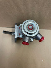 Load image into Gallery viewer, HFP664 LIFT PUMP – PERKINS P1004.4 ENGINE, ROVER MAESTRO, PERKINS 504.2T
