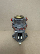 Load image into Gallery viewer, HFP947 LIFT PUMP – CASE NEW HOLLAND HITACHI FIAT
