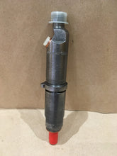 Load image into Gallery viewer, BOSCH INJECTOR 0432231823 DLLA142S792 MERCEDES BENZ OM 364A
