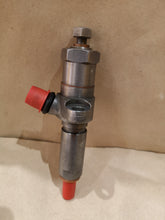 Load image into Gallery viewer, CAV INJECTOR 5209006 Nozzle 5621669 IVECO FORD, BOSS, WATERMOTA 
