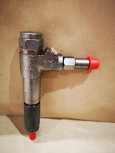 Load image into Gallery viewer, CAV DIESEL INJECTOR 5246803 BKBL97S5006 5621057 LEYLAND ROUTEMAN OLYMPIAN 
