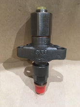 Load image into Gallery viewer, CAV INJECTOR 5490807 5611735 BDLL10S6267 PERKINS FR 3.152 CLARK FENWICK HYSTER RVI
