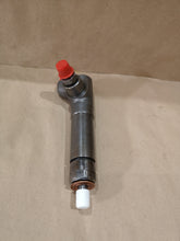 Load image into Gallery viewer, LEYLAND 401 ENGINE INJECTOR, NOZZLE NUMBER 602087
